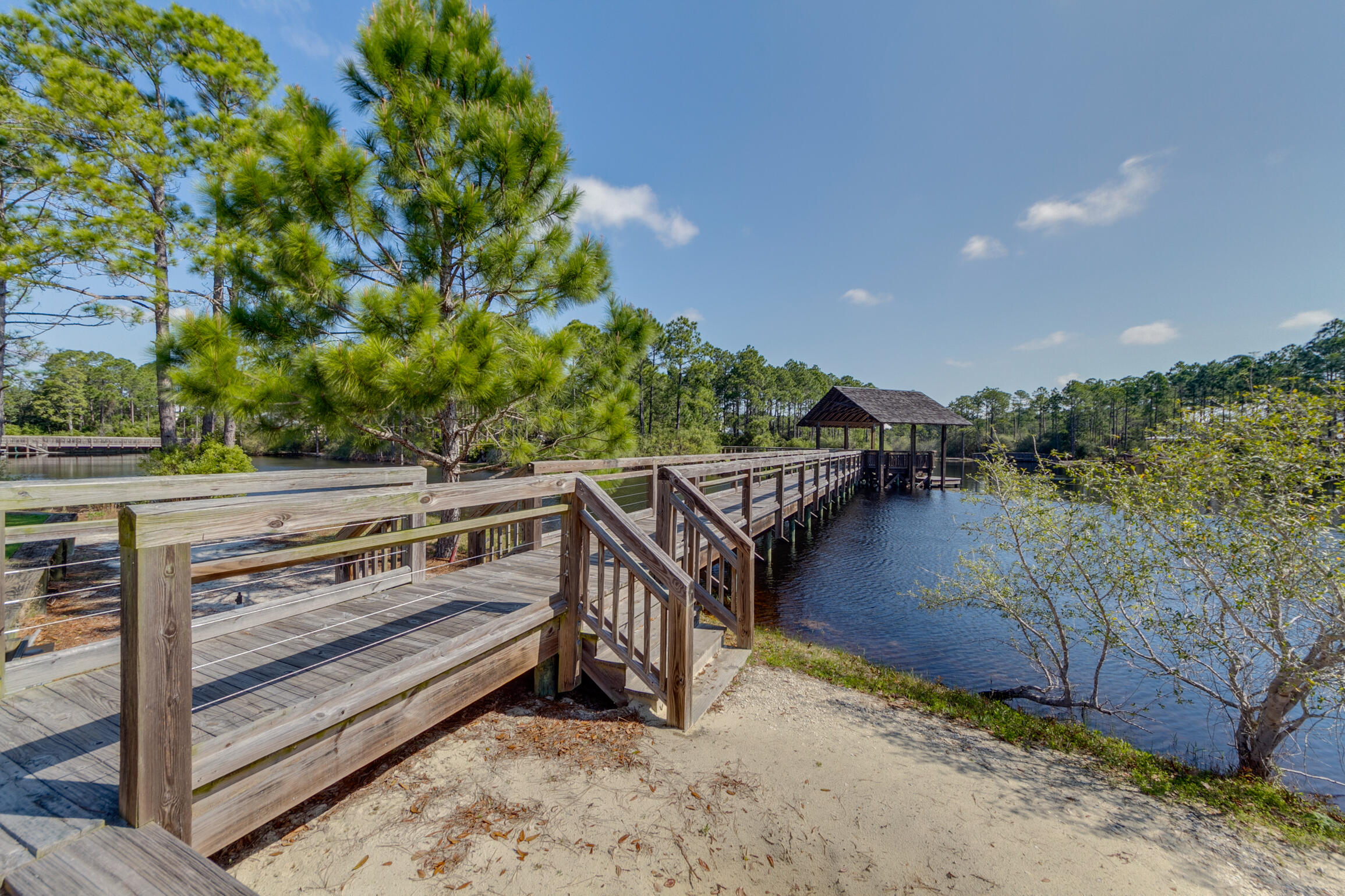 FOREST LAKES - Residential