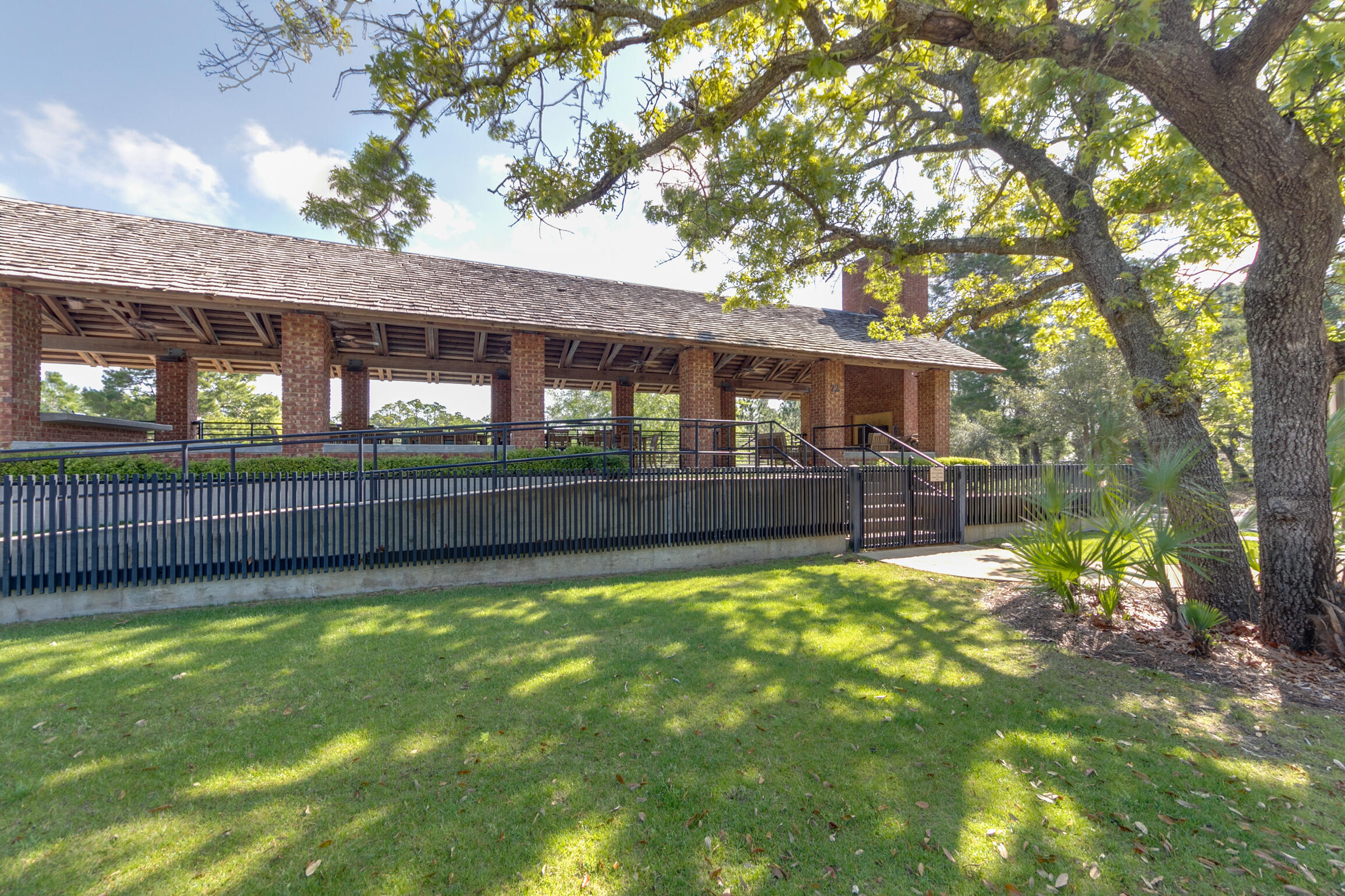 FOREST LAKES - Residential