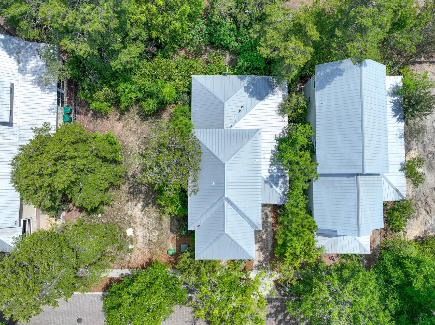 FOREST LAKES - Residential