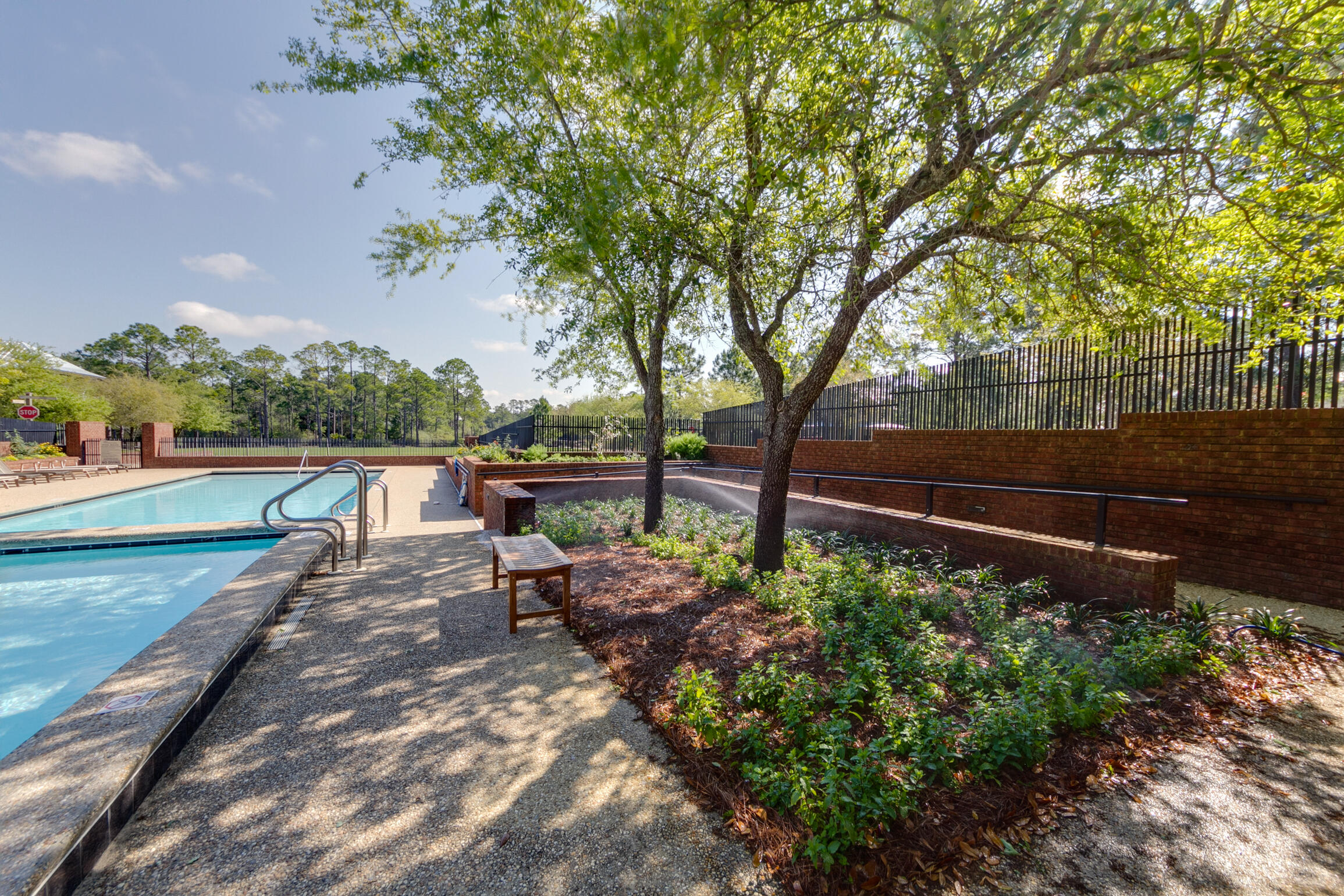 FOREST LAKES - Residential