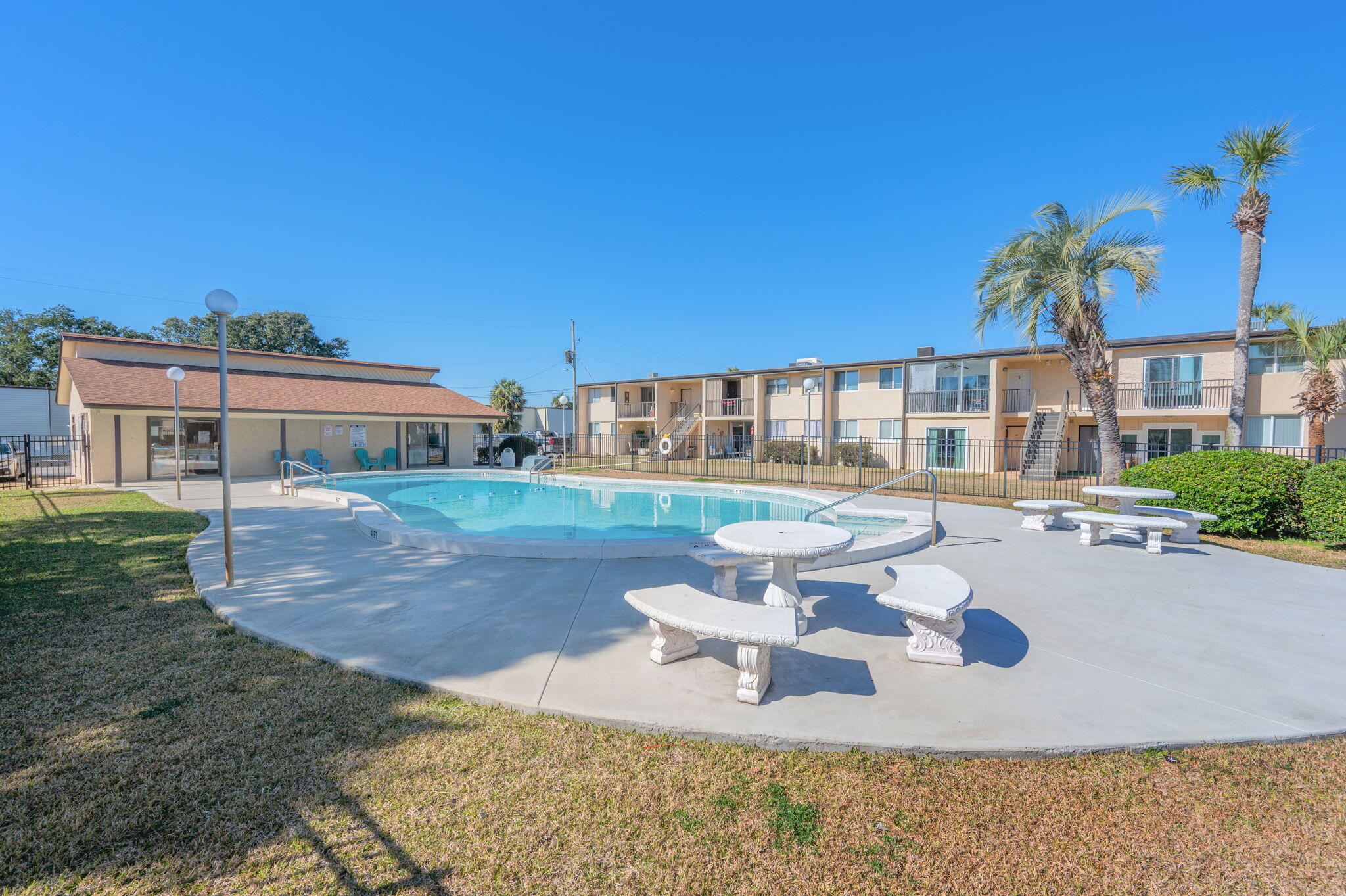 SEA PALM CONDO - Residential