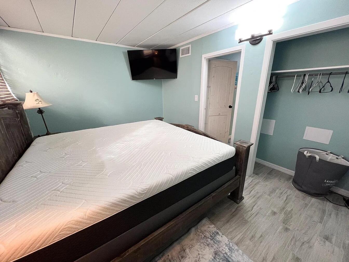 SEA PALM CONDO - Residential