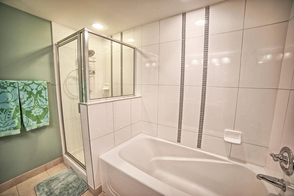 BAHIA CONDO - Residential