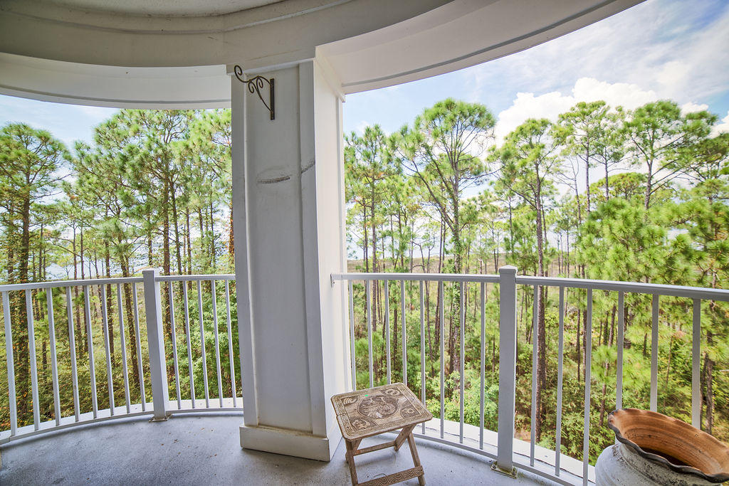 BAHIA CONDO - Residential