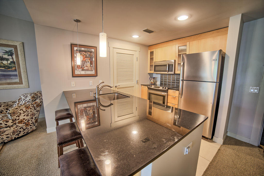 BAHIA CONDO - Residential