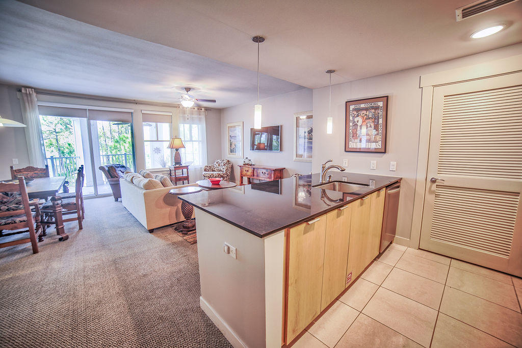 BAHIA CONDO - Residential