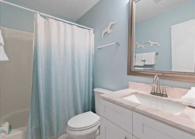 SILVER DUNES CONDO - Residential