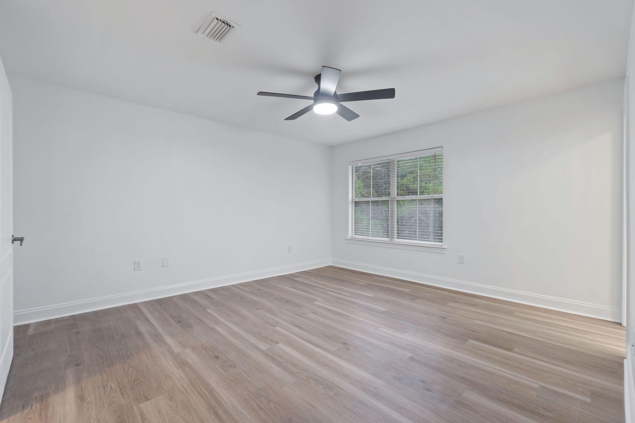 OLD BAY VILLAGE TOWNHOMES - Residential Lease