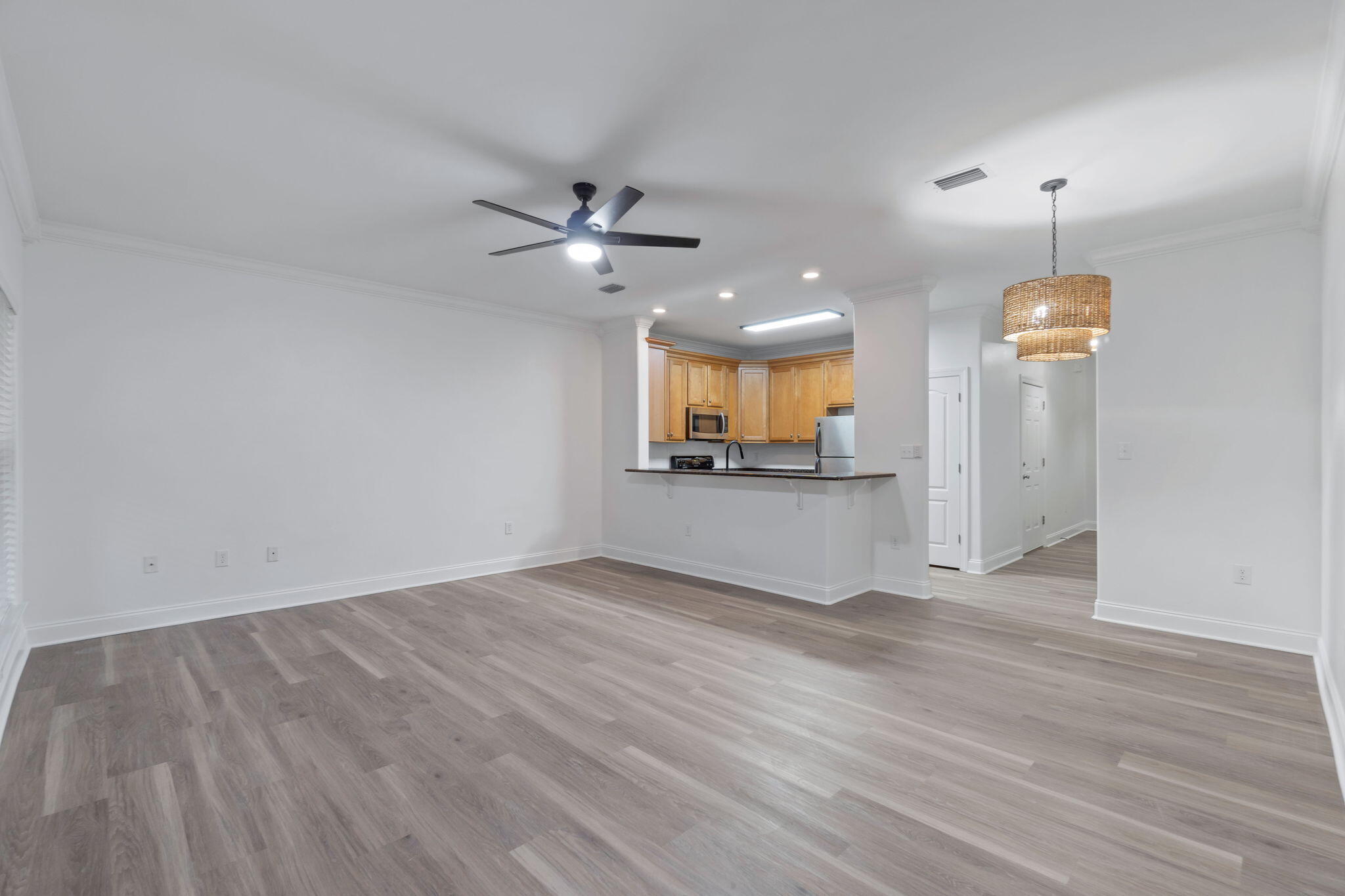 OLD BAY VILLAGE TOWNHOMES - Residential Lease