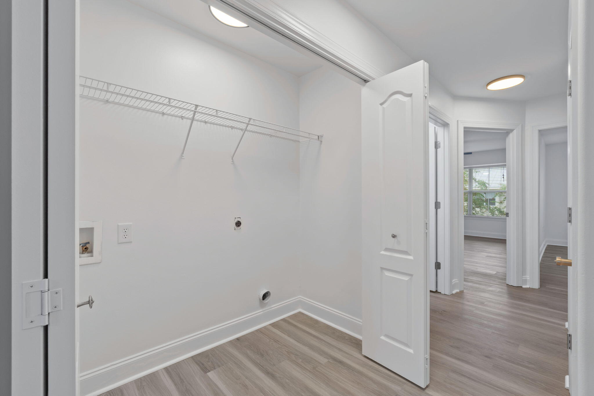 OLD BAY VILLAGE TOWNHOMES - Residential Lease