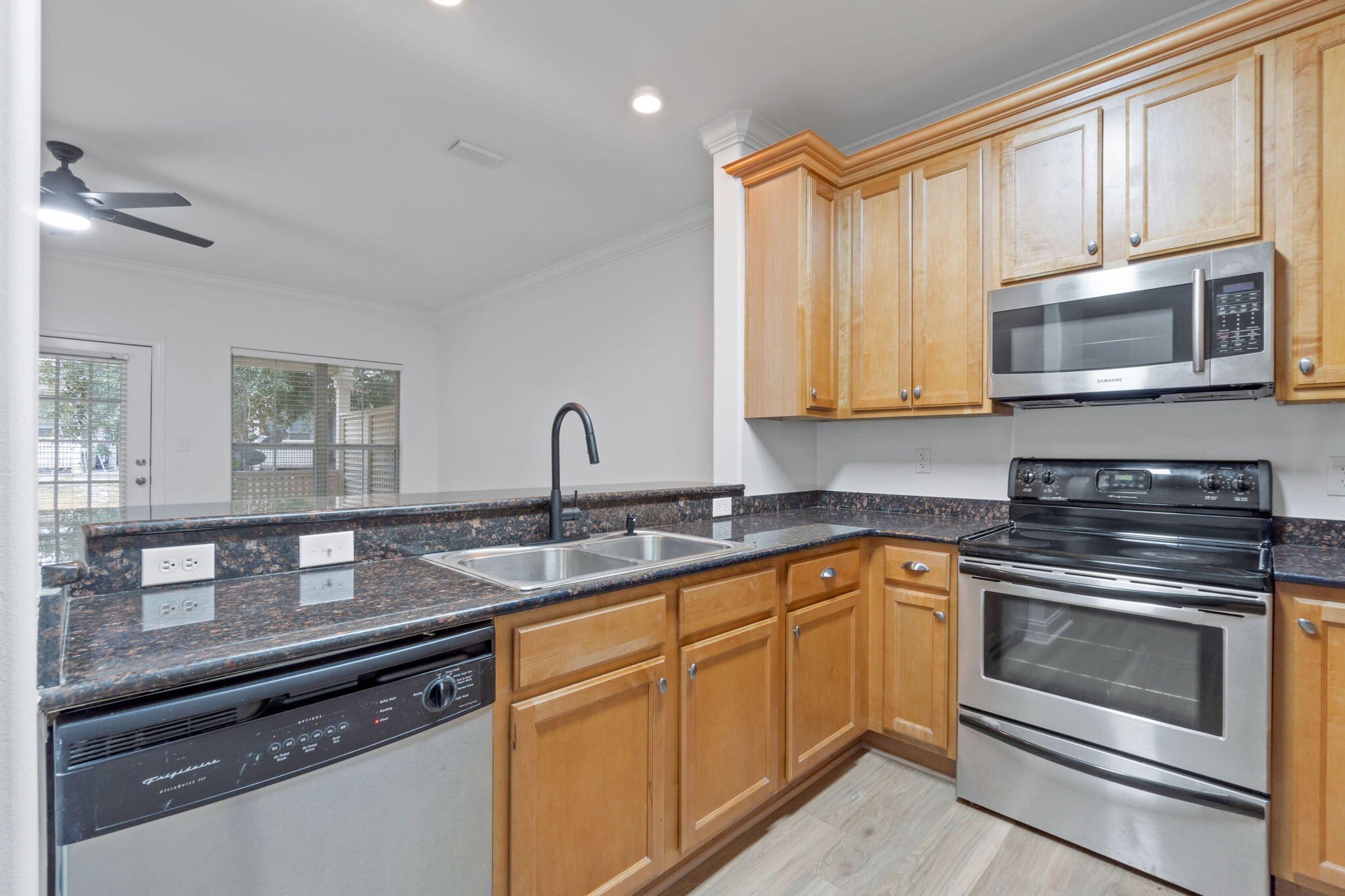 OLD BAY VILLAGE TOWNHOMES - Residential Lease