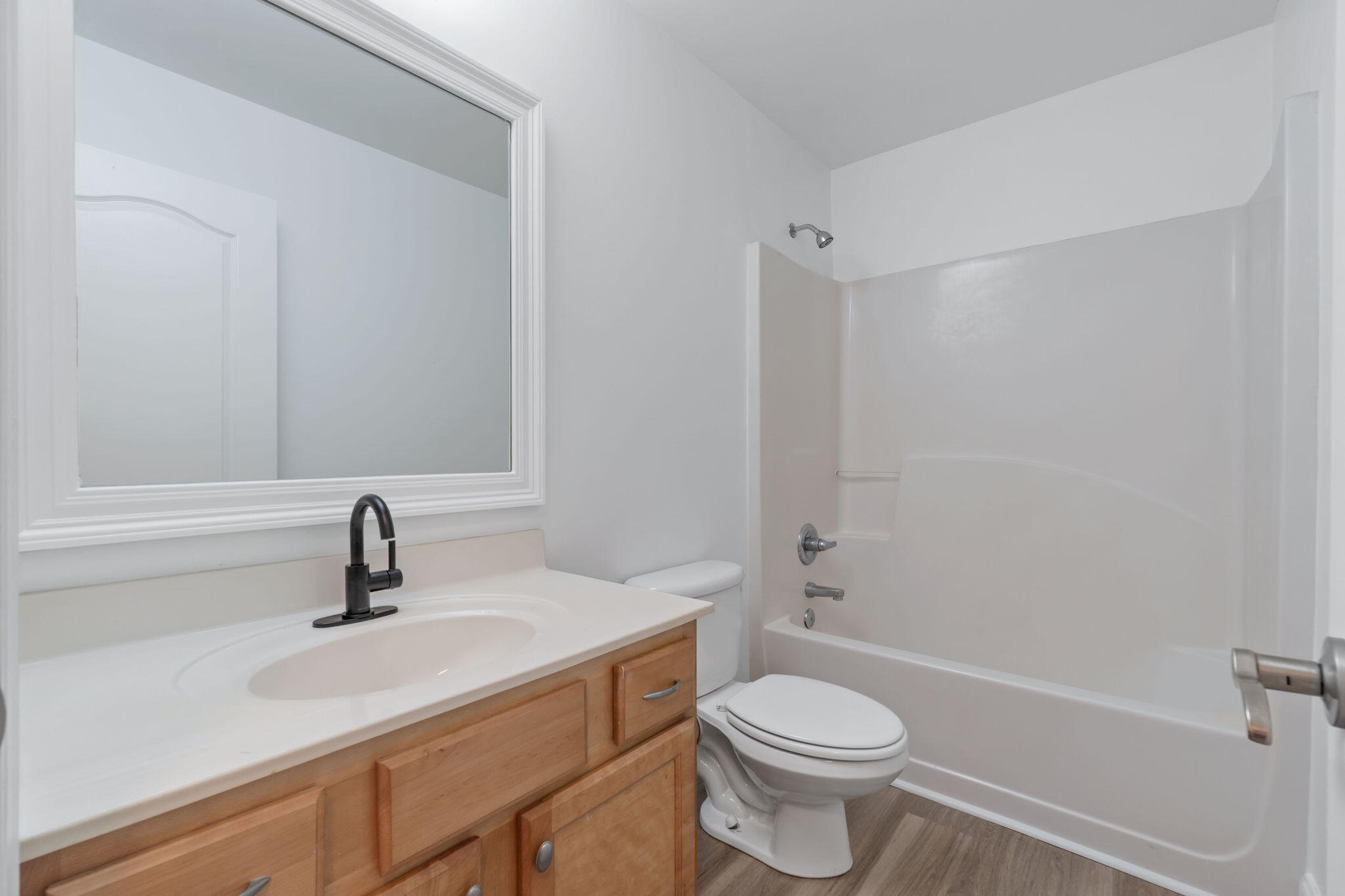 OLD BAY VILLAGE TOWNHOMES - Residential Lease