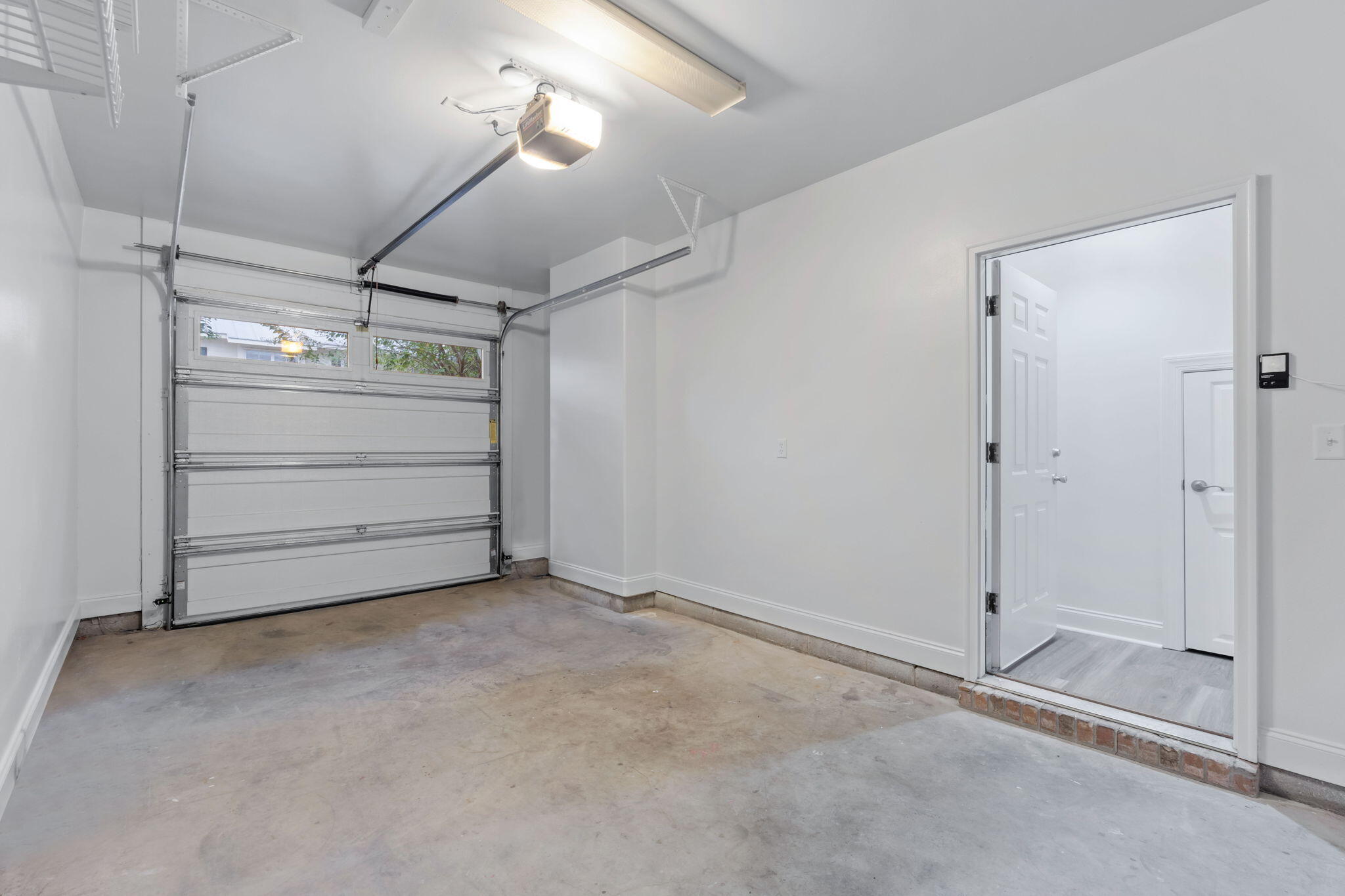 OLD BAY VILLAGE TOWNHOMES - Residential Lease