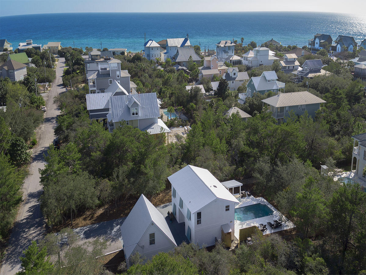 BLUE MOUNTAIN BEACH - Residential