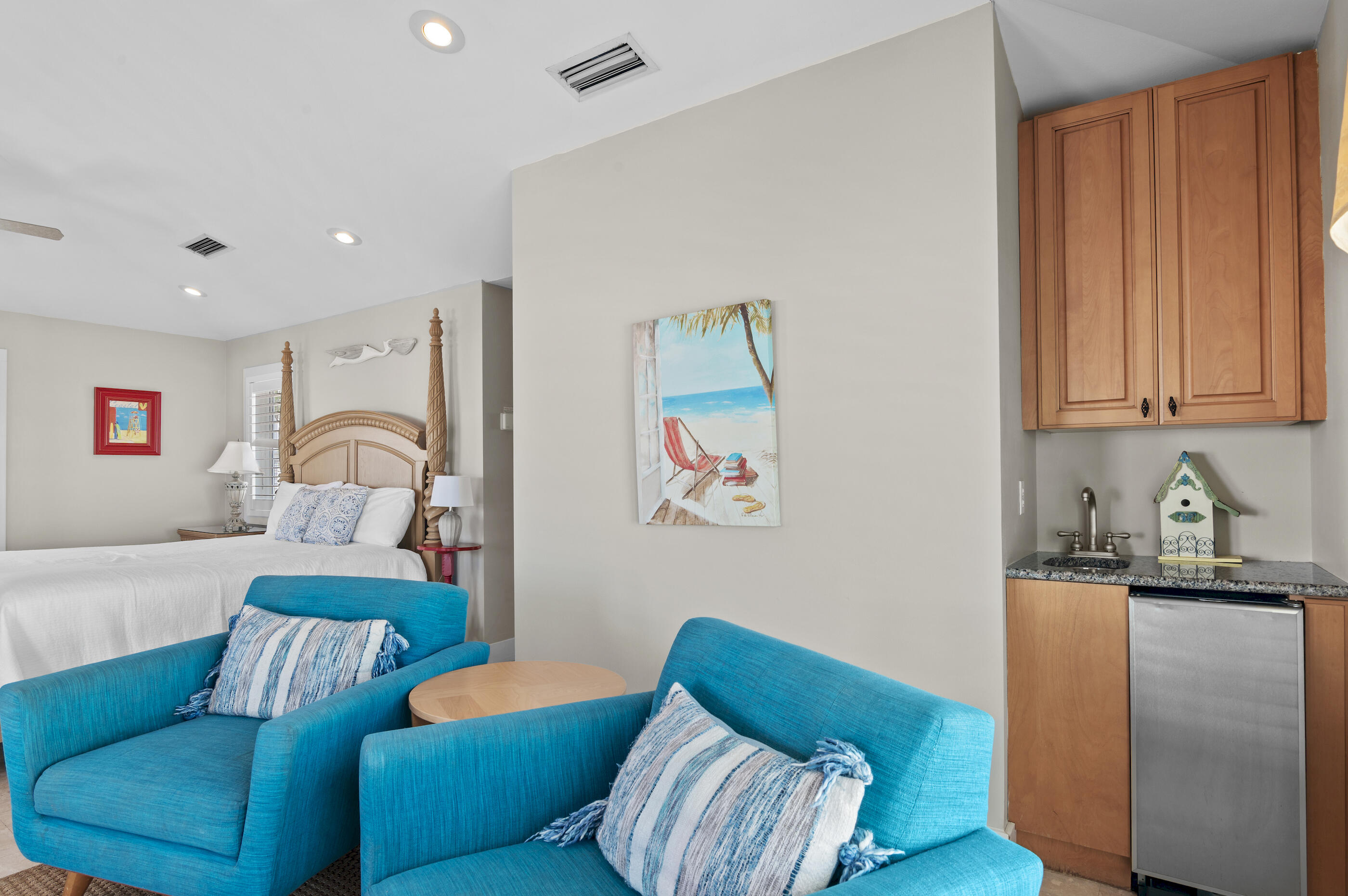 SUMMER'S EDGE - Residential