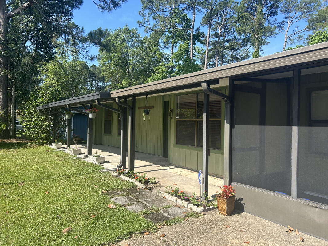PINE MEADOWS - Residential