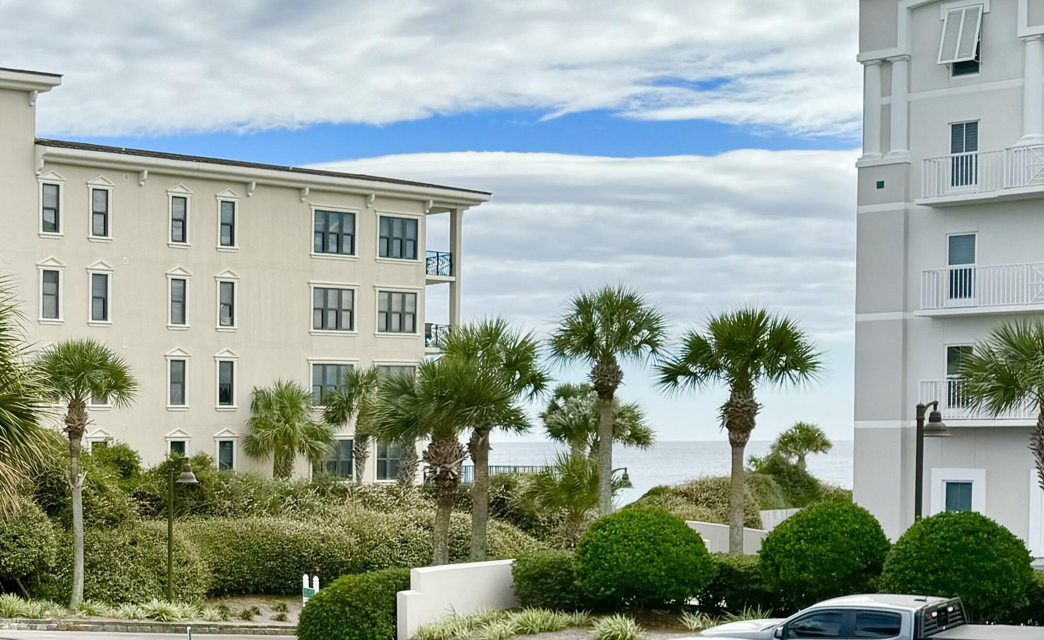 NANTUCKET COTTAGES - Residential