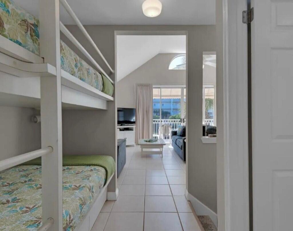 NANTUCKET COTTAGES - Residential