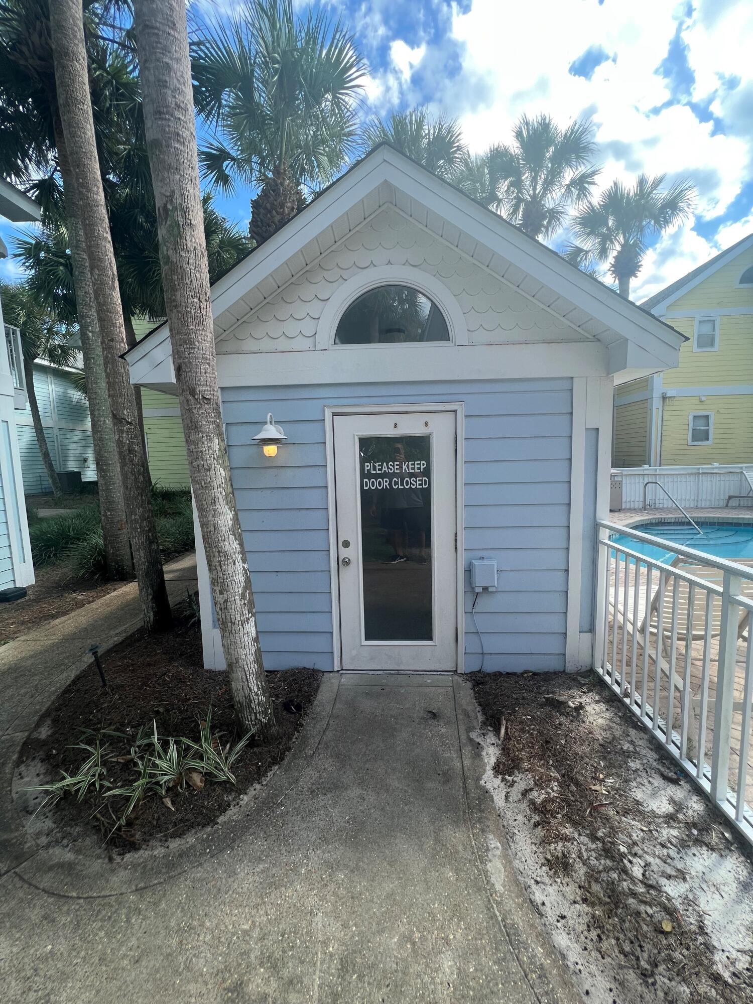 NANTUCKET COTTAGES - Residential