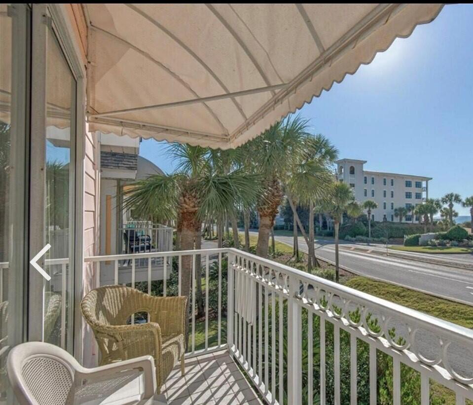 NANTUCKET COTTAGES - Residential