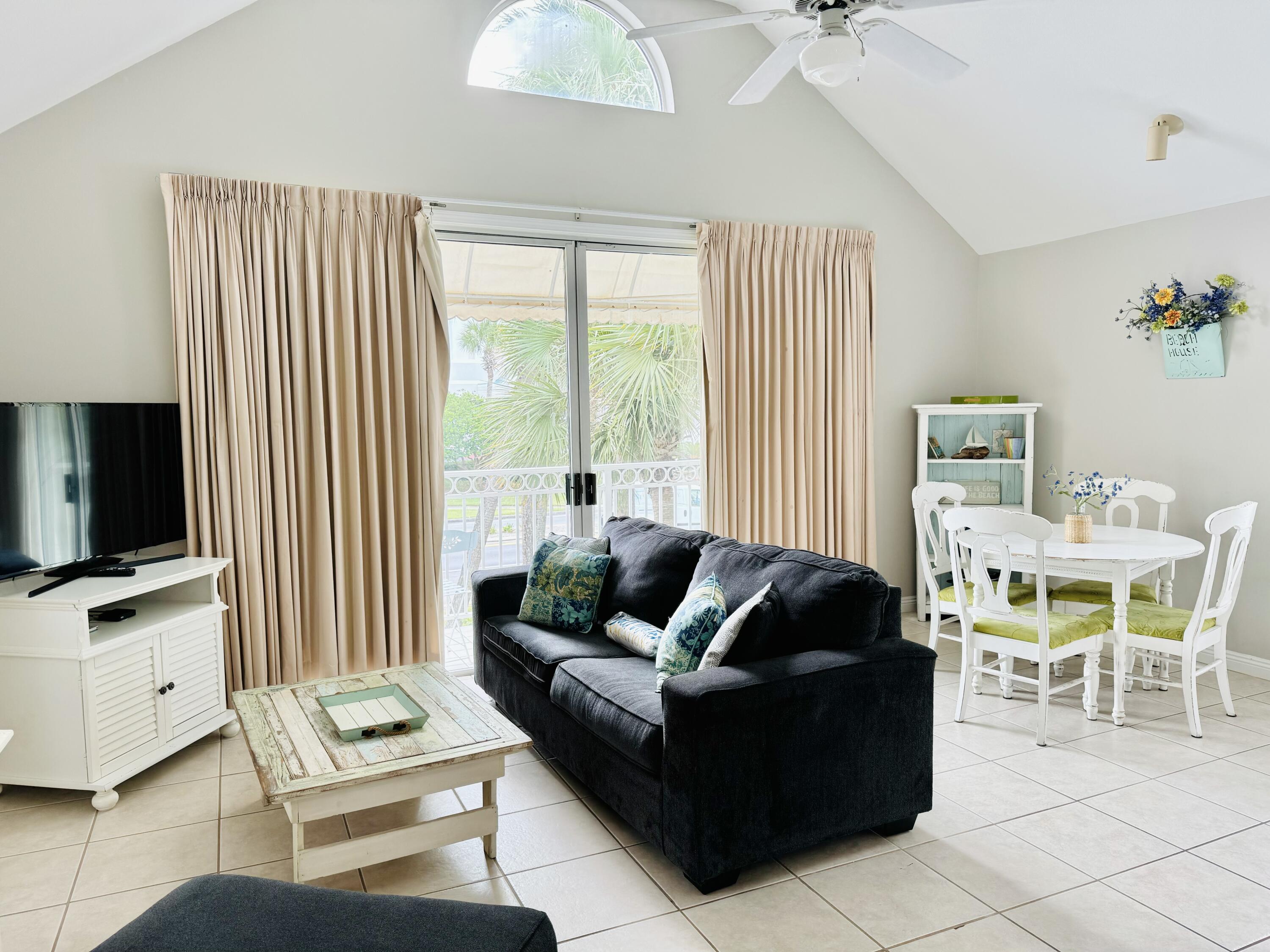 NANTUCKET COTTAGES - Residential