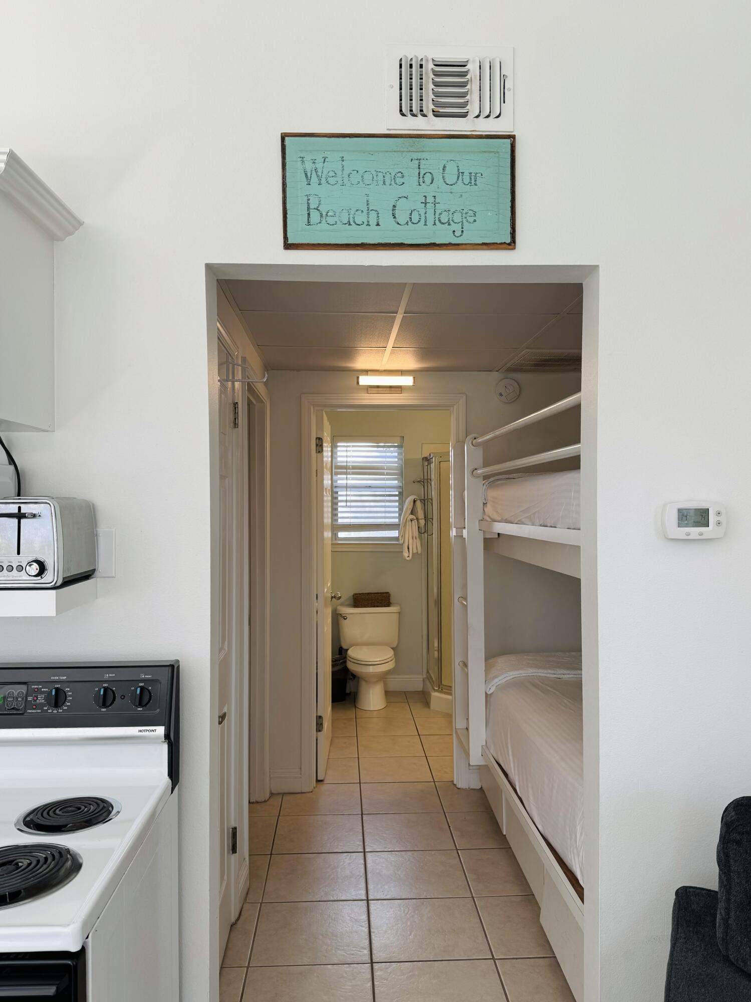 NANTUCKET COTTAGES - Residential