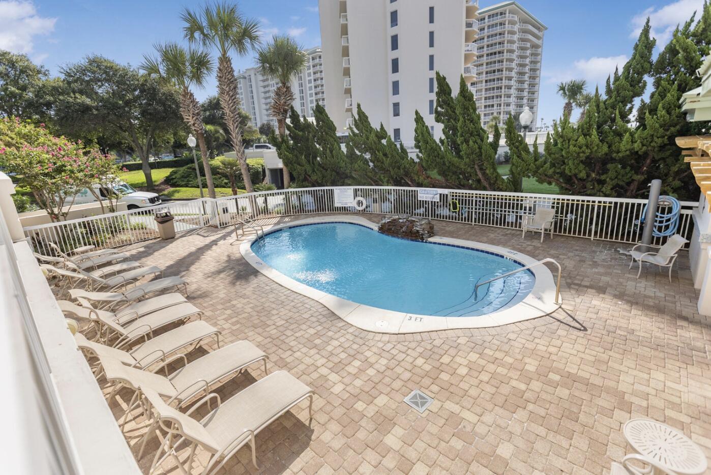 ST. LUCIA AT SILVER SHELLS - Residential