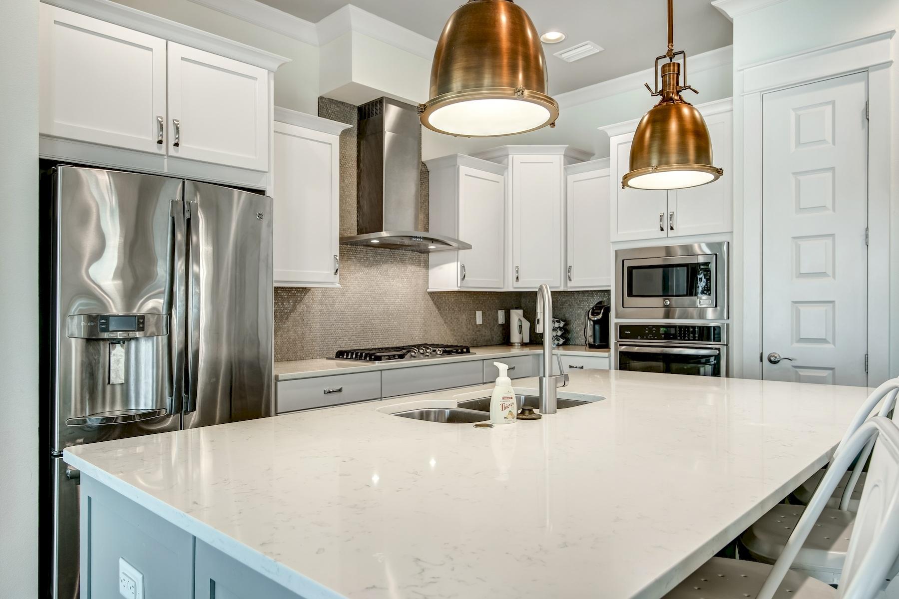 PROMINENCE - Residential