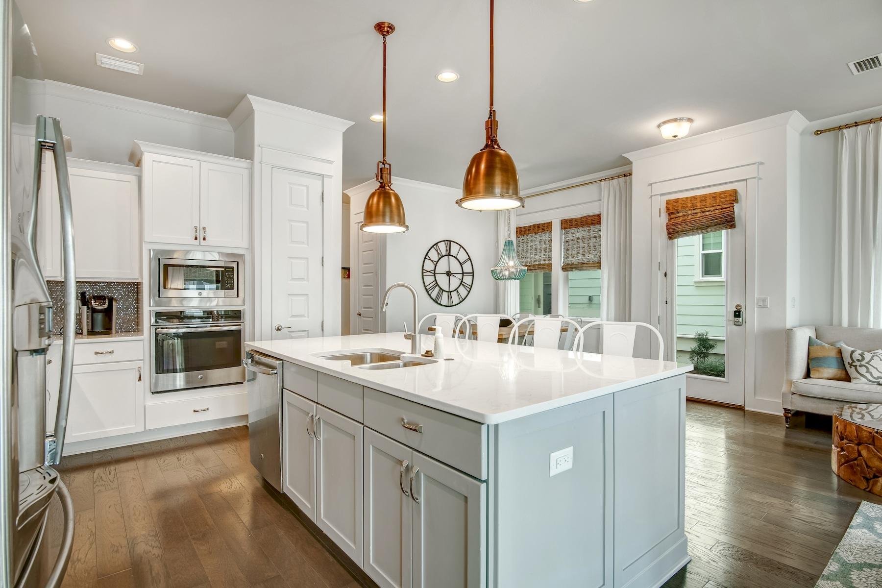 PROMINENCE - Residential