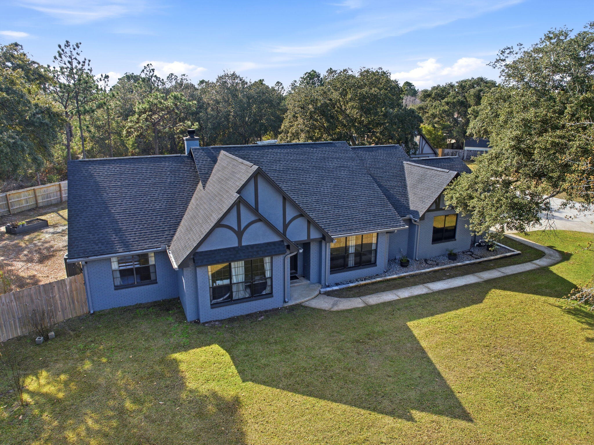 HOLLEY BY THE SEA - Residential