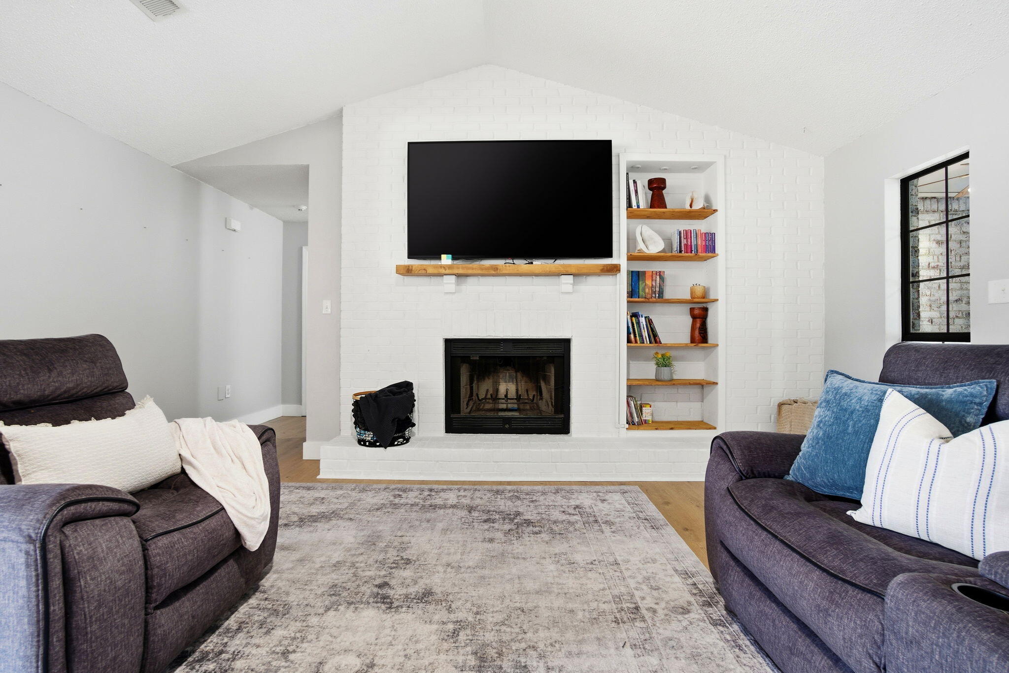 HOLLEY BY THE SEA - Residential