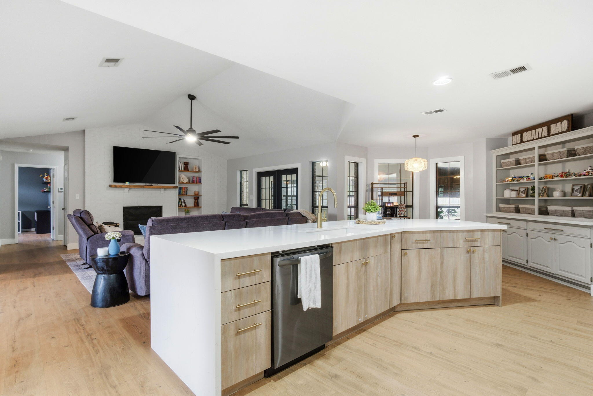 HOLLEY BY THE SEA - Residential