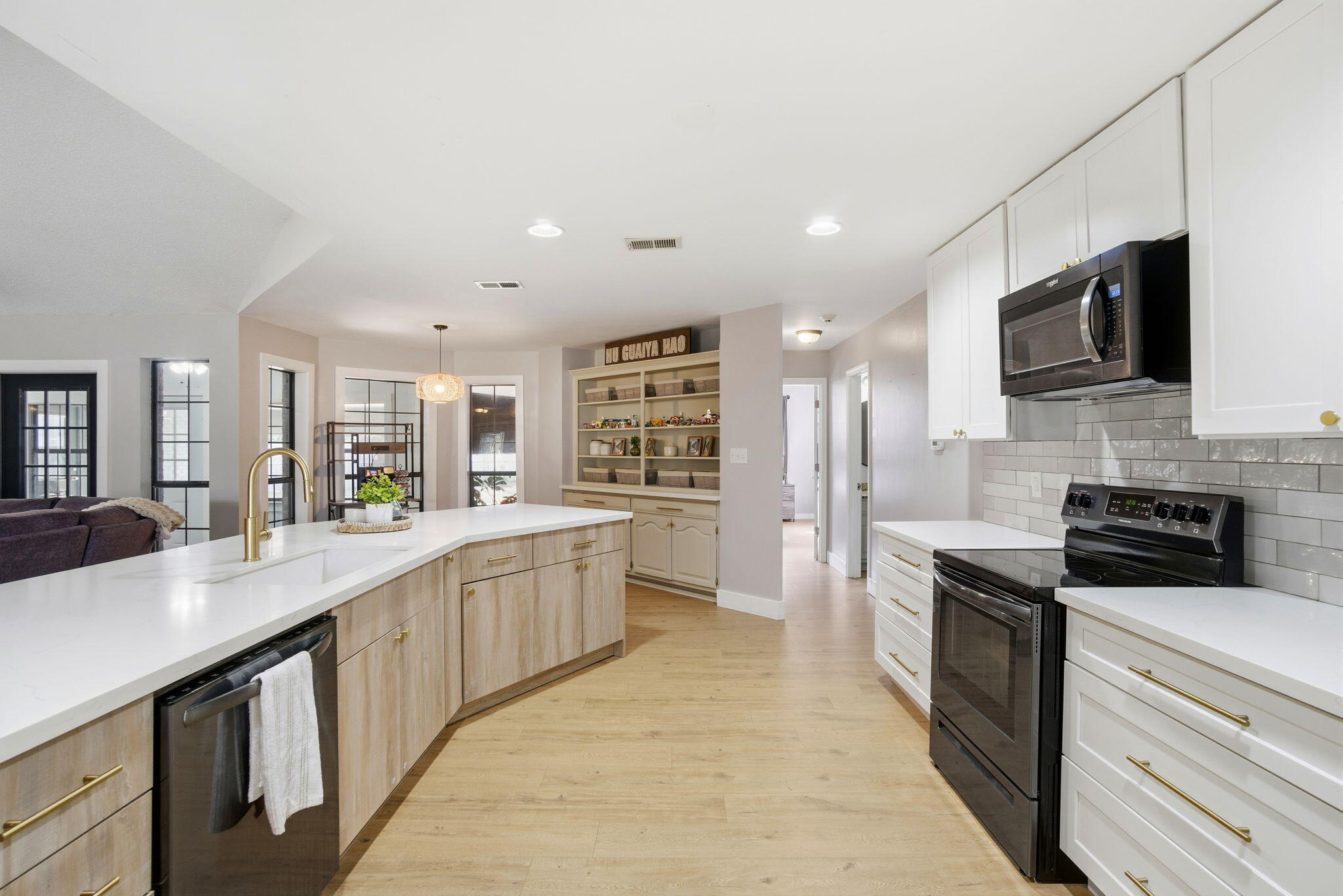 HOLLEY BY THE SEA - Residential