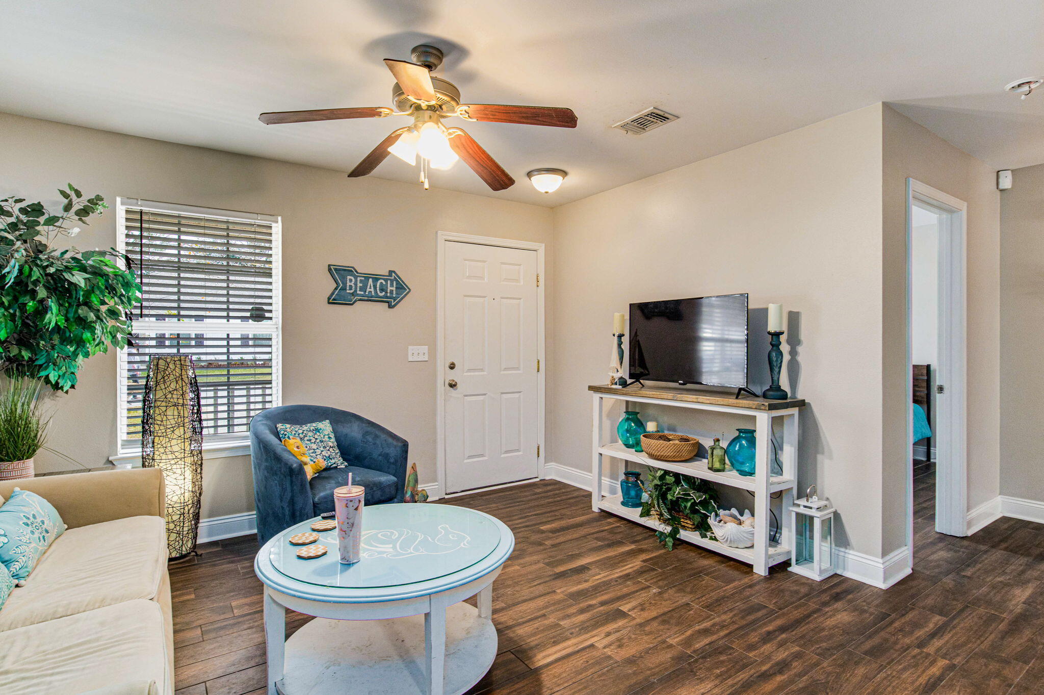 CRESCENT SHORES - Residential