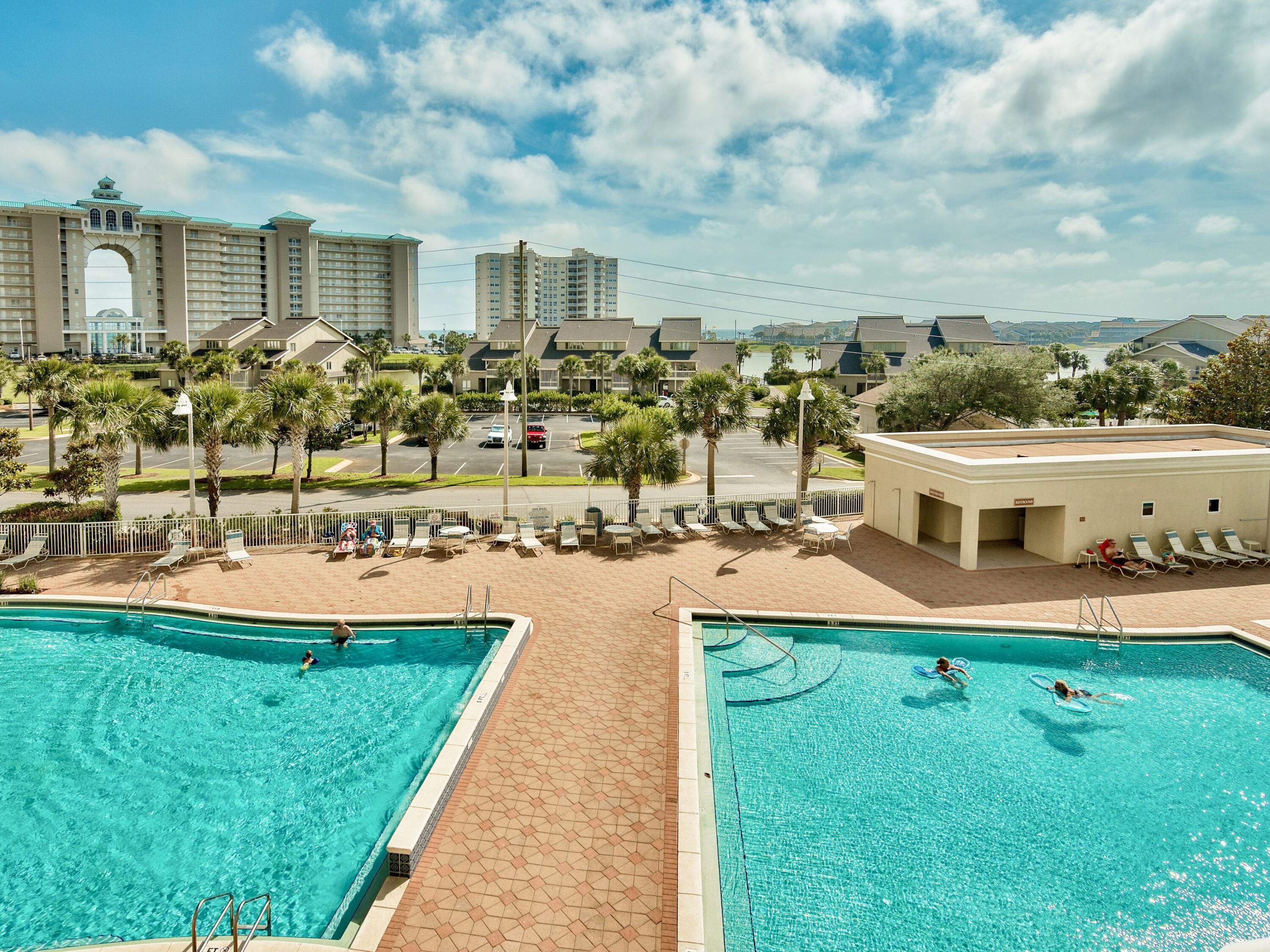 ARIEL DUNES II - Residential