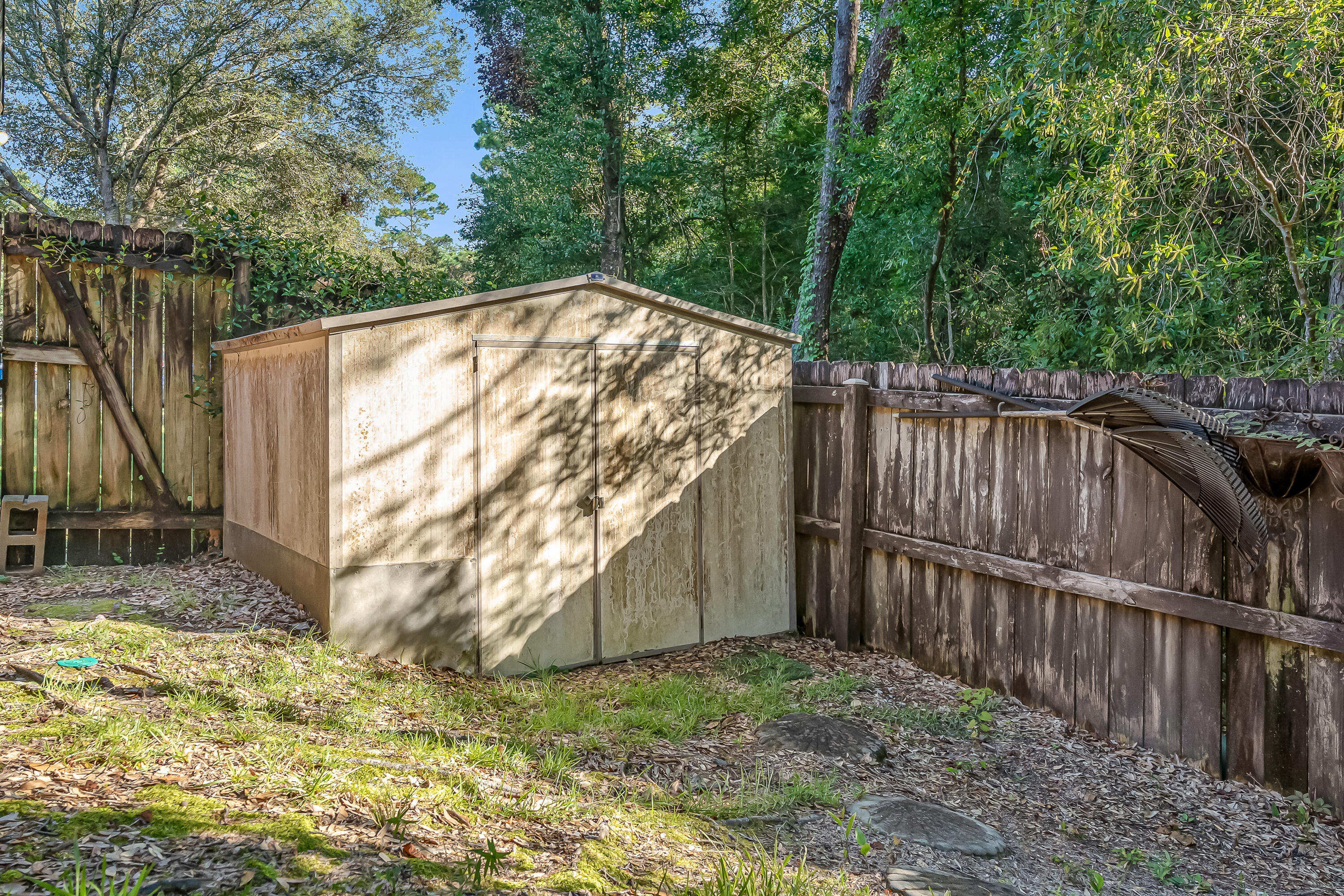 Rocky Bayou County Club Estates - Residential