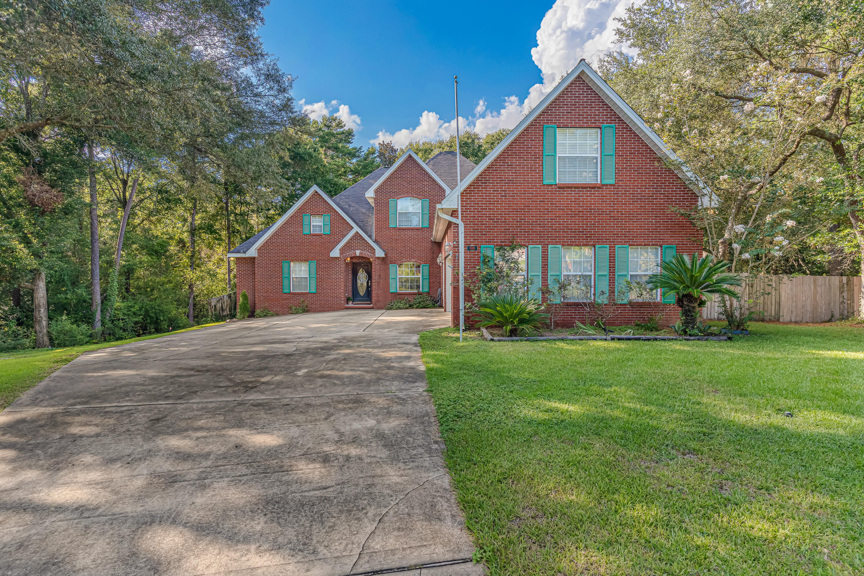 500 Greenway Cove