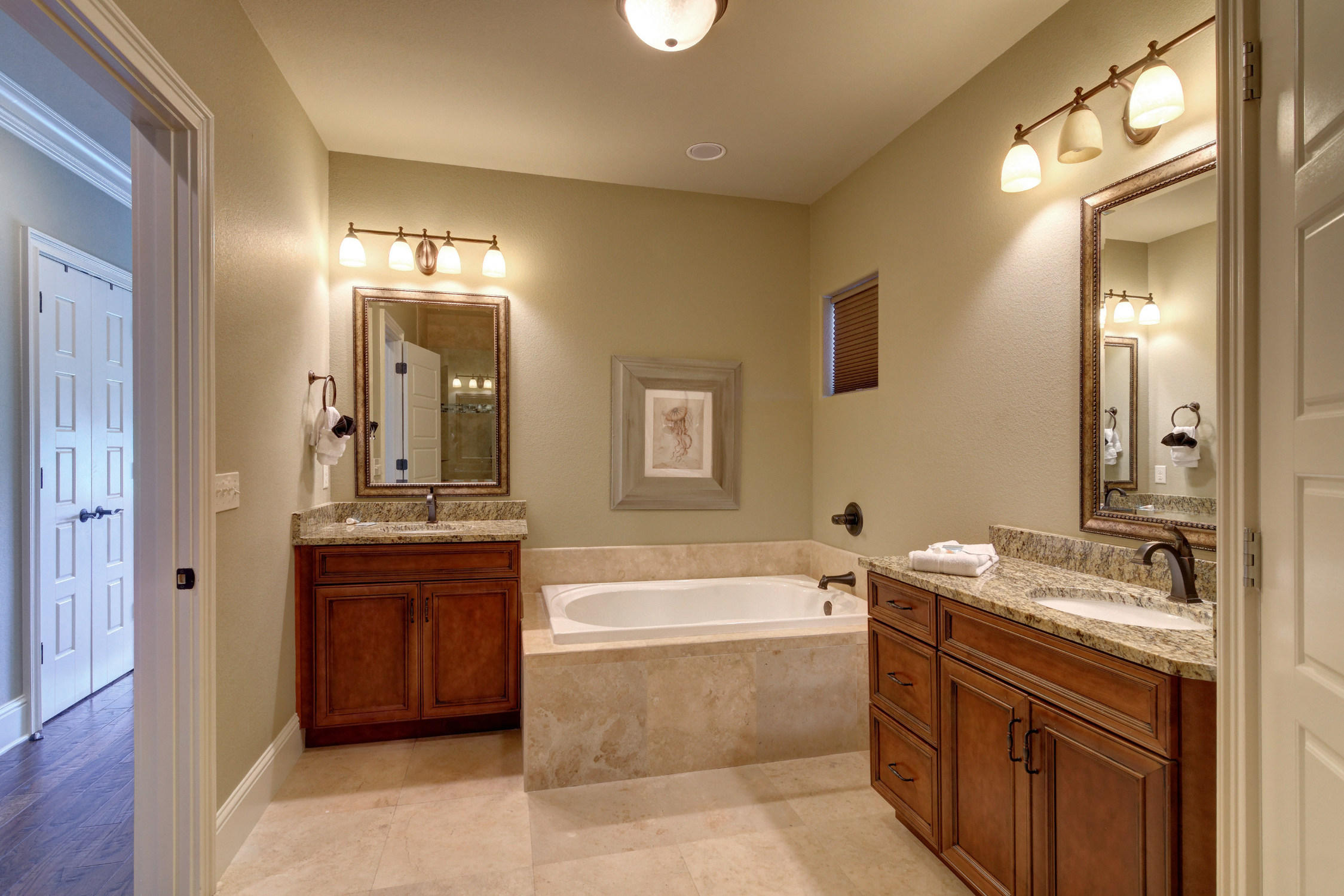 VILLA LAGO - Residential