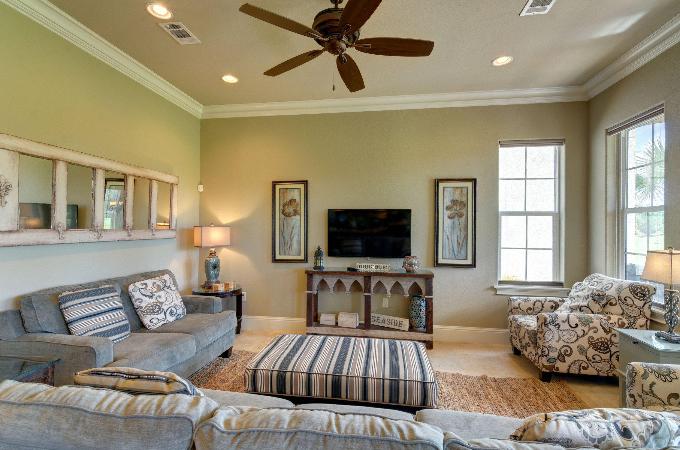 VILLA LAGO - Residential