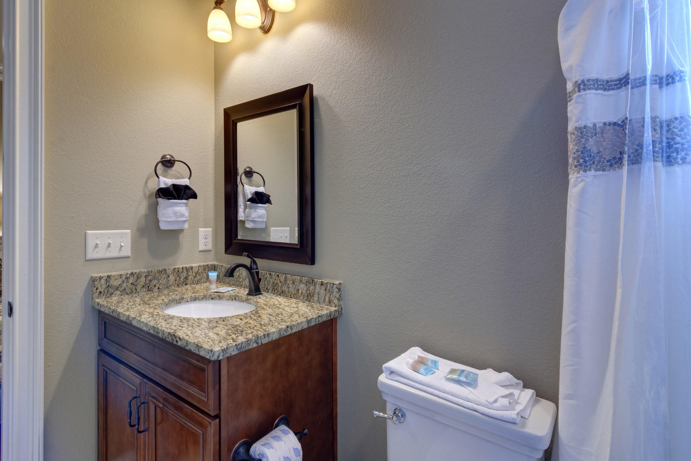 VILLA LAGO - Residential