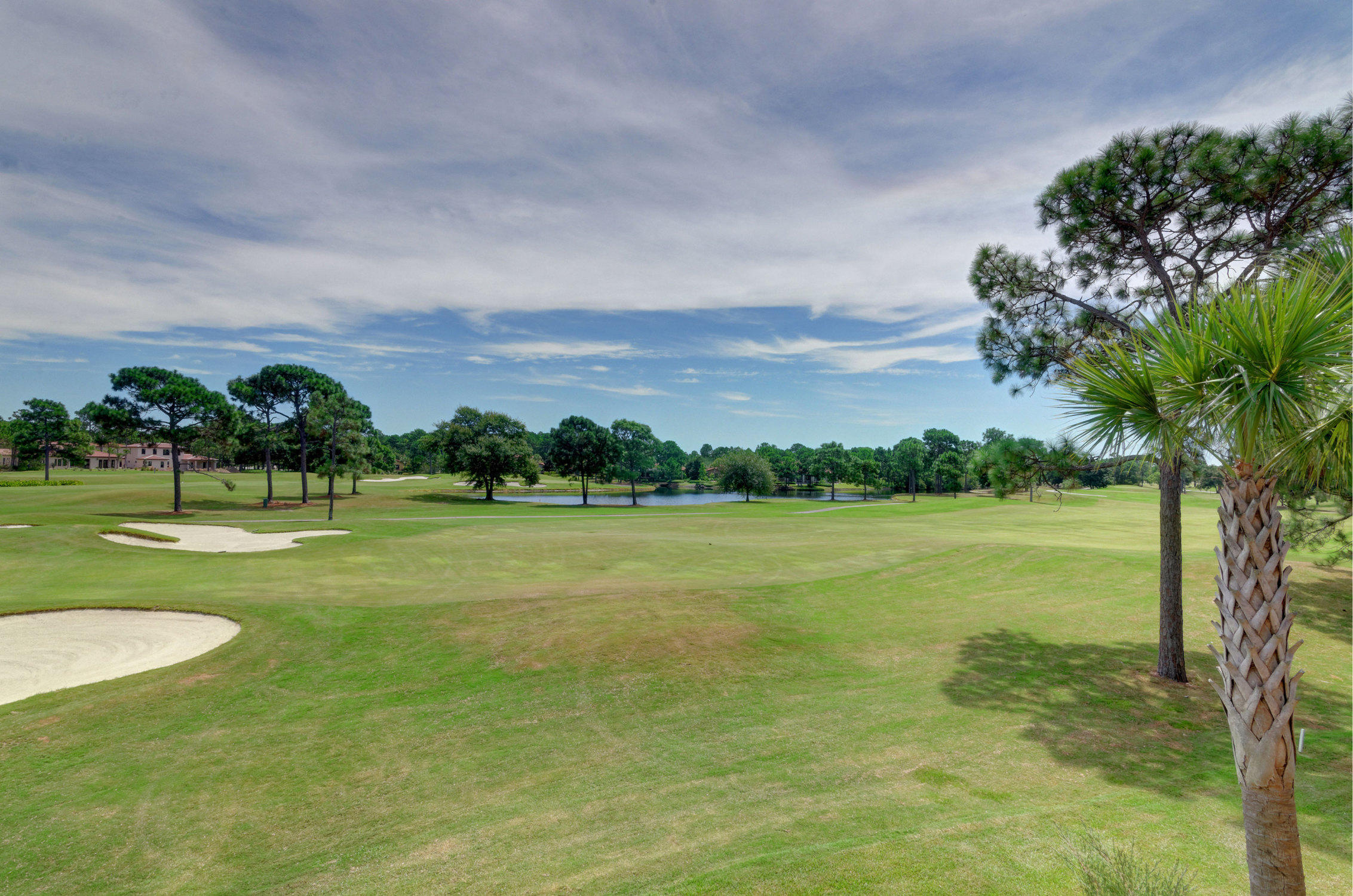 VILLA LAGO - Residential