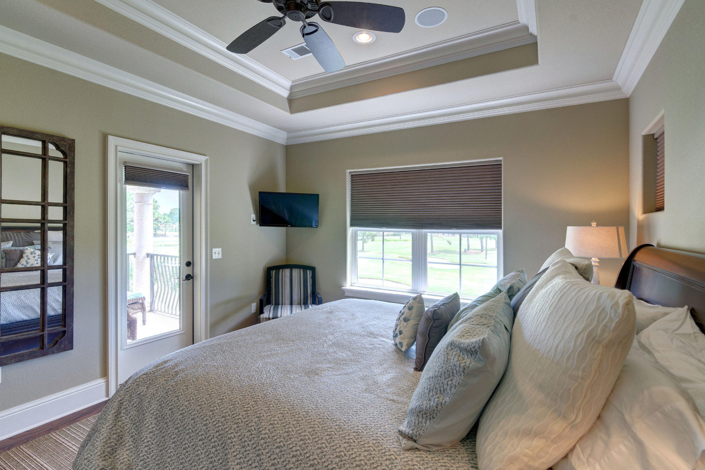 VILLA LAGO - Residential