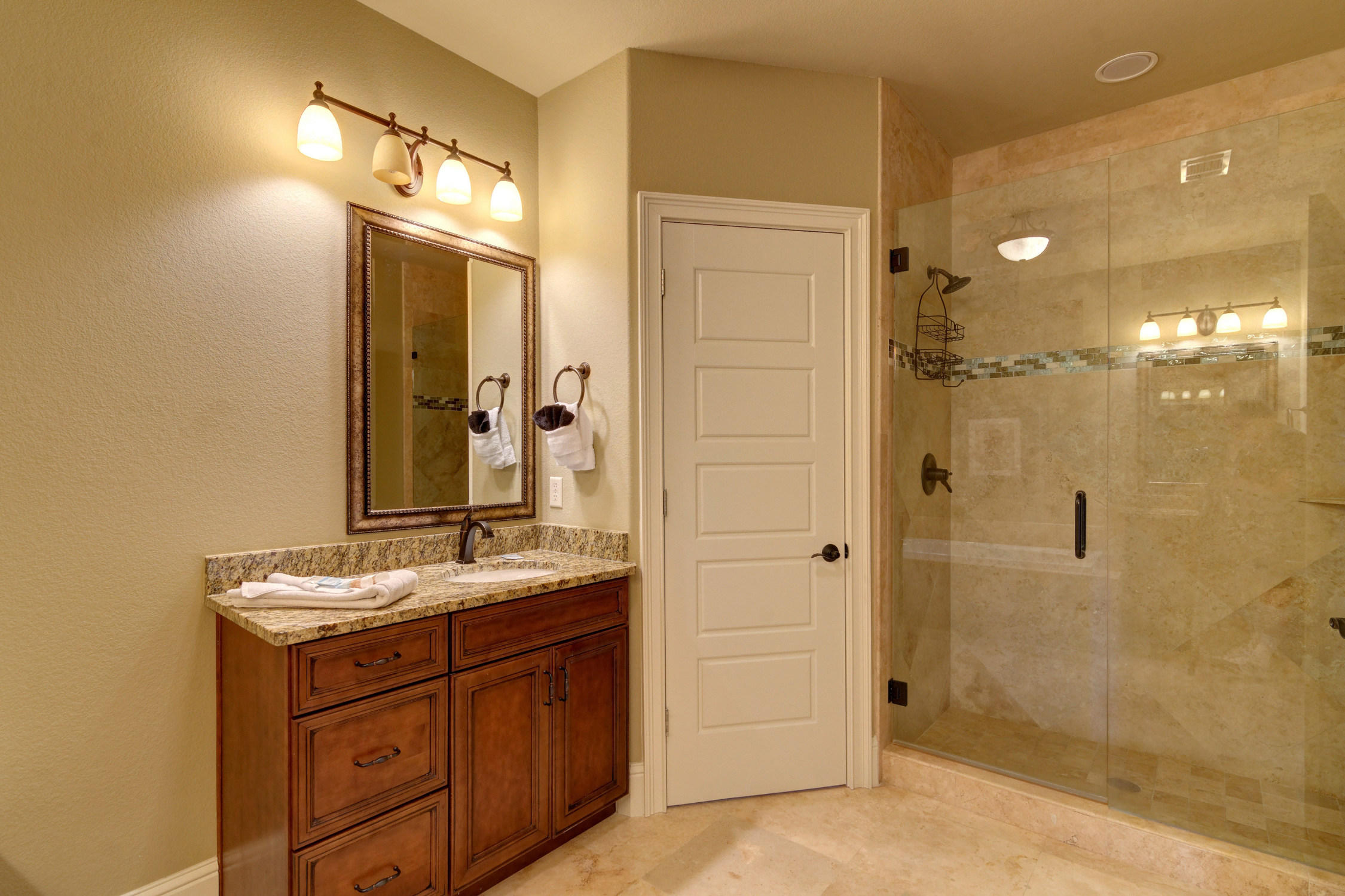 VILLA LAGO - Residential