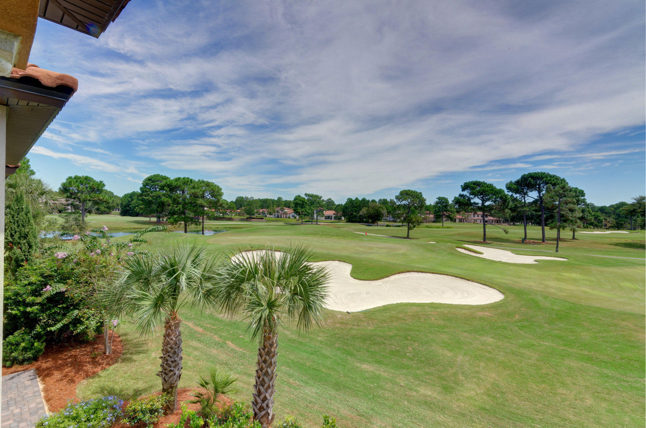 VILLA LAGO - Residential