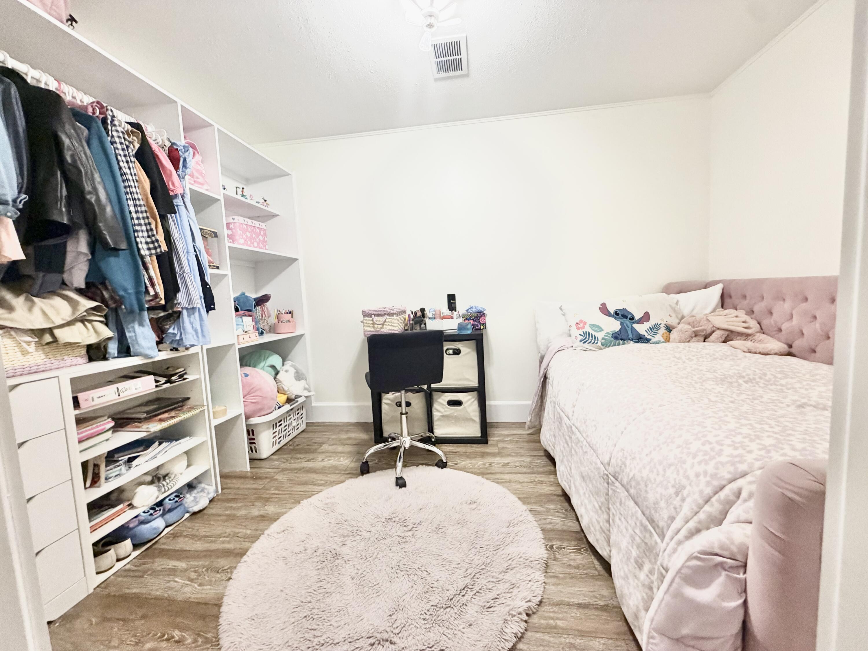 COLONY EST 3RD ADD LOT 36 BLK C - Residential