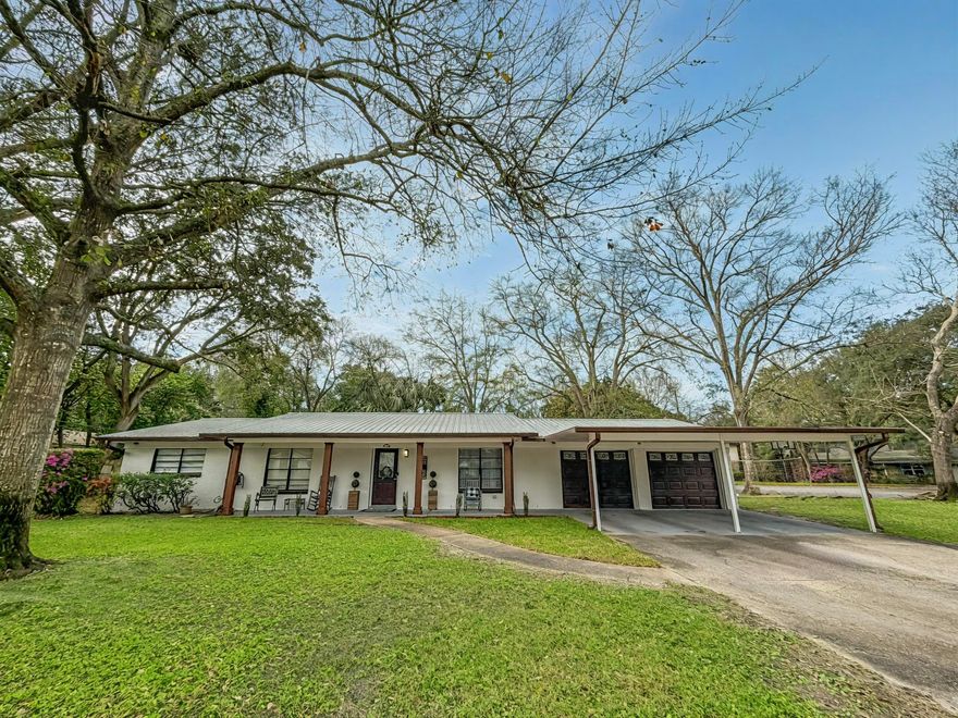 This beautiful CORNER lot home featuring 3 bedrooms, 2 bathrooms,  plus an office, newly renovated and meticulously maintained in the heart of Fort Walton Beach.Conveniently situated in proximity to military bases, beaches, schools and shopping. NO HOA! Buyer to verify all lot and home dimensions. This home is a must see!!!