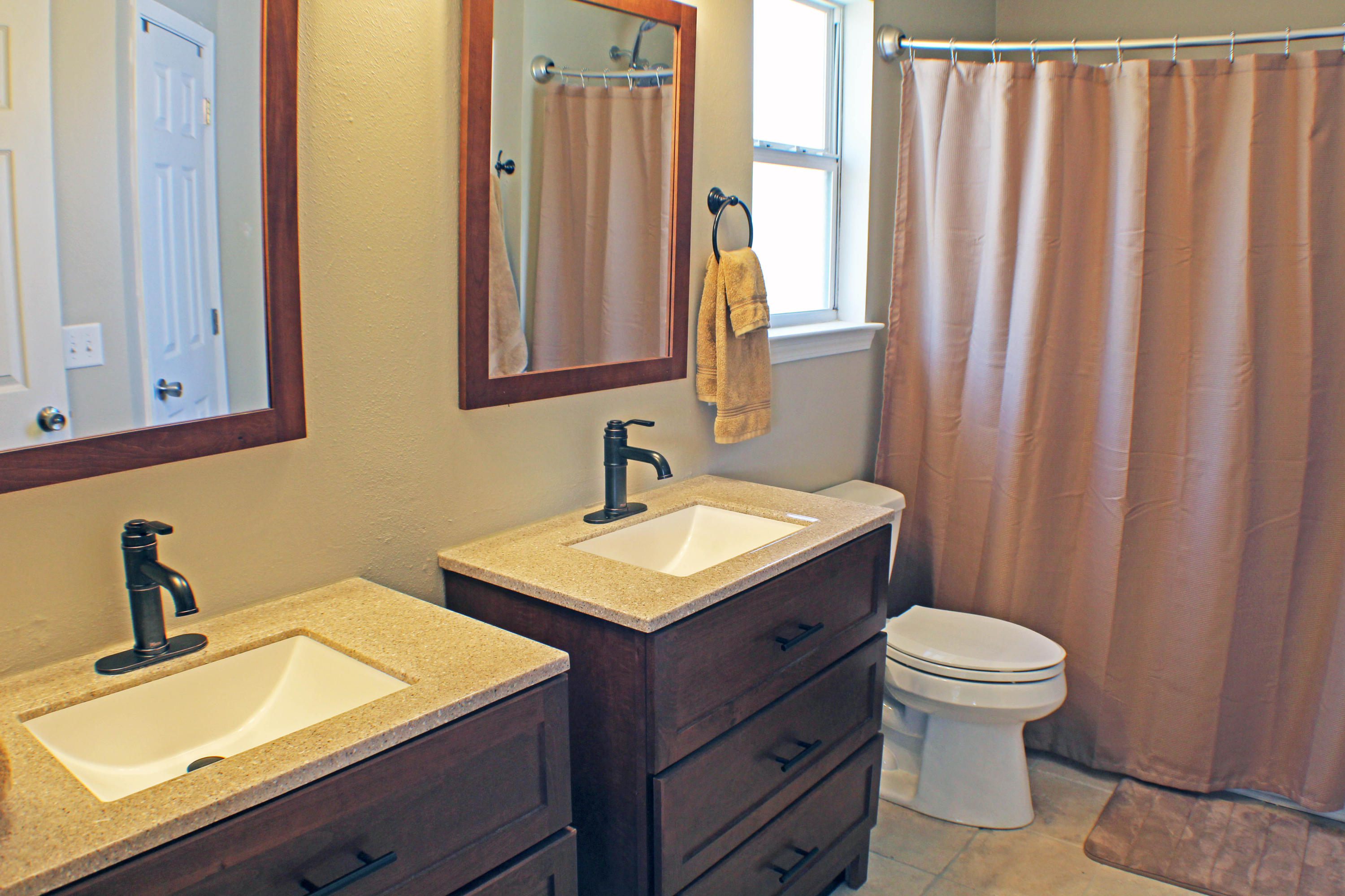 COUNTRYVIEW ESTATES 8TH ADDN - Residential