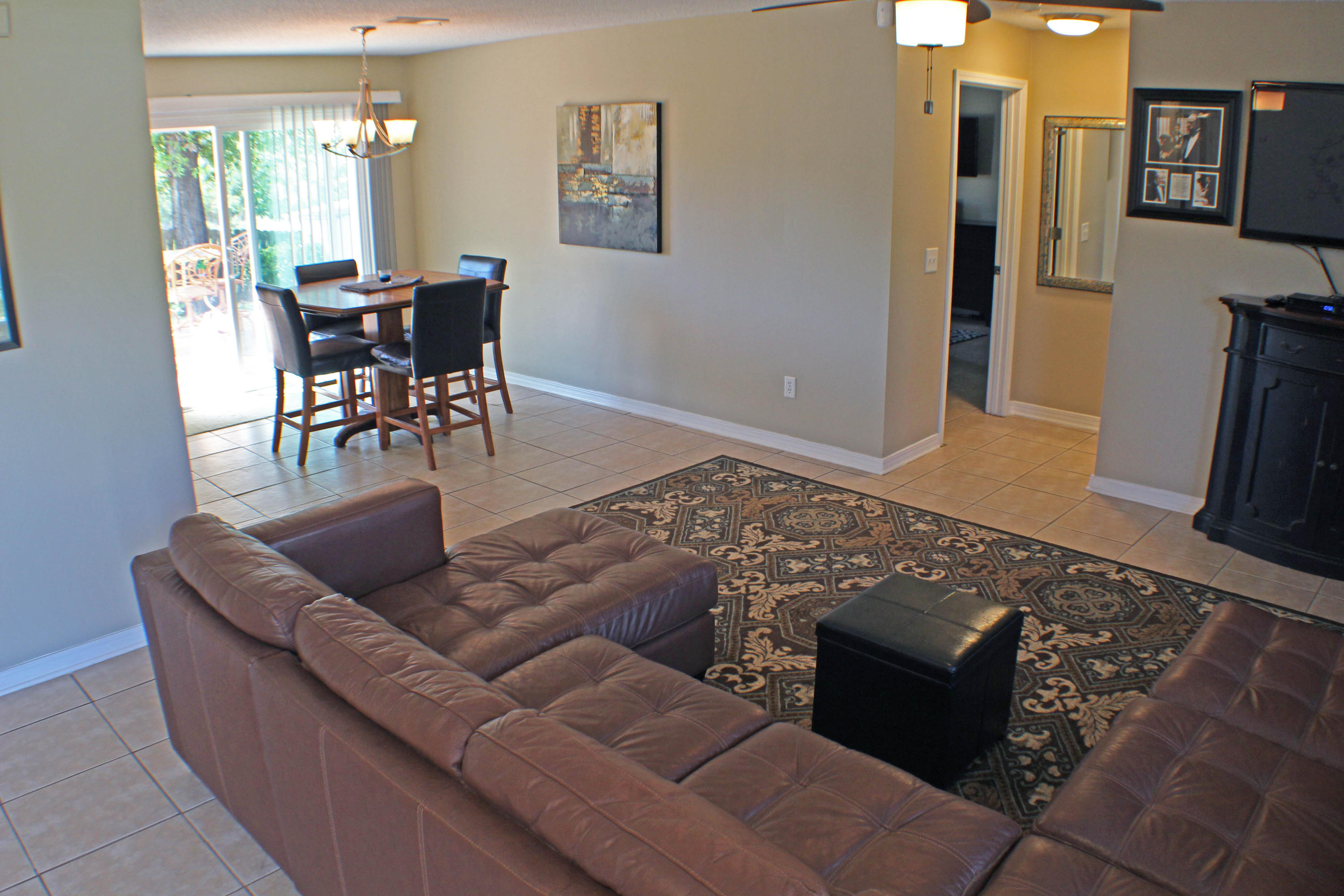 COUNTRYVIEW ESTATES 8TH ADDN - Residential