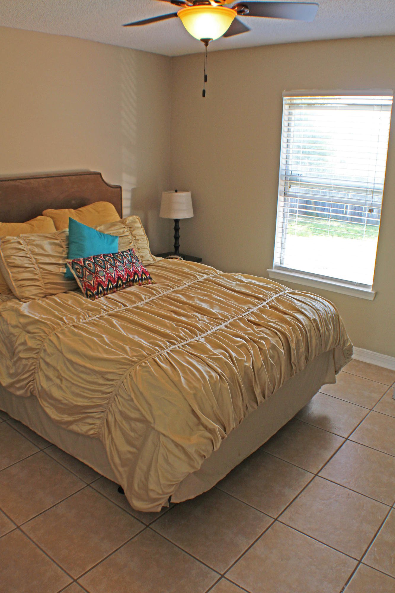 COUNTRYVIEW ESTATES 8TH ADDN - Residential