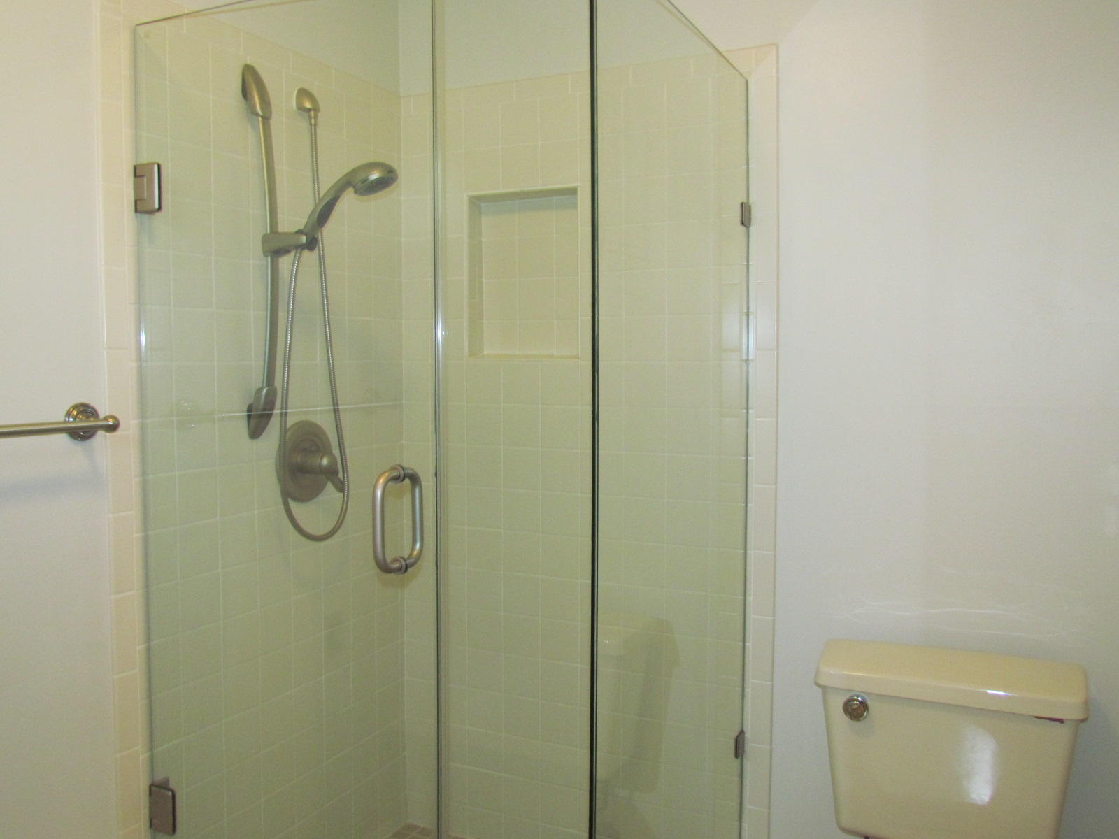 WHITE POINT AC - Residential Lease